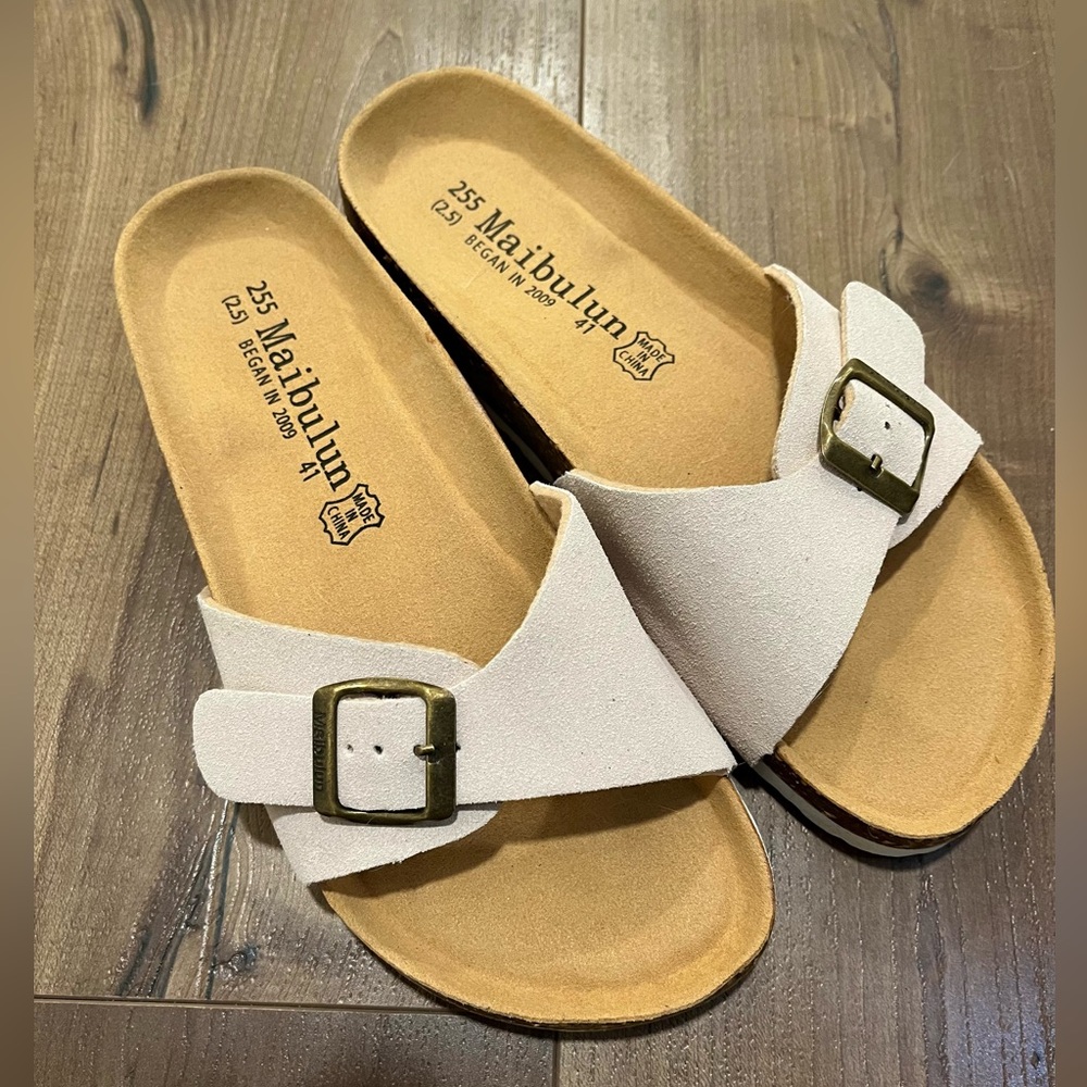 Maibulun Suede Sandals (size 41)